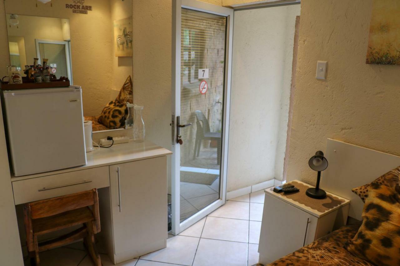 Rock Art Guesthouse Witbank Exterior photo